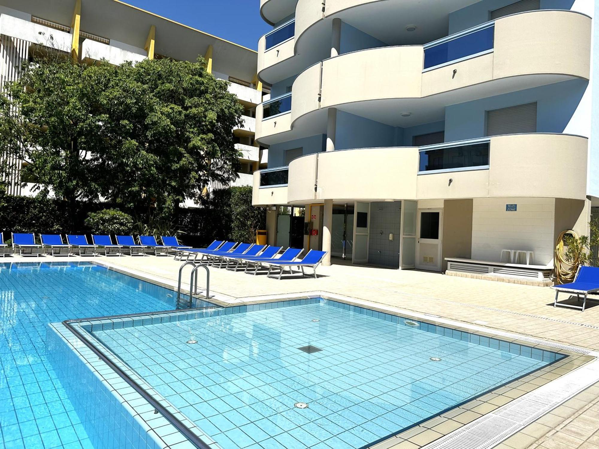 Residence Eurostar Бибионе Экстерьер фото